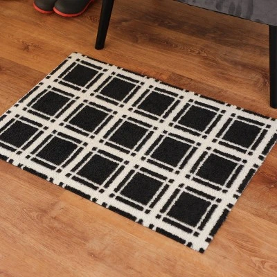 2'x3' ColorStar Prairie Grid Door Mat Black - Bungalow Flooring